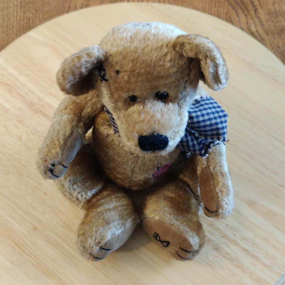 Vtg Boyds Bear- Patches B. Beariluved Plush Dog Toy with Checkered Scarf
